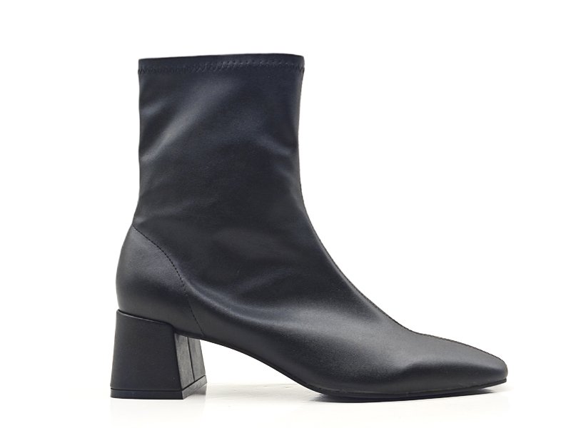 Fitted Stretch Block Heel Booties