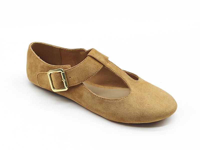 Ankle strap ballet pumps