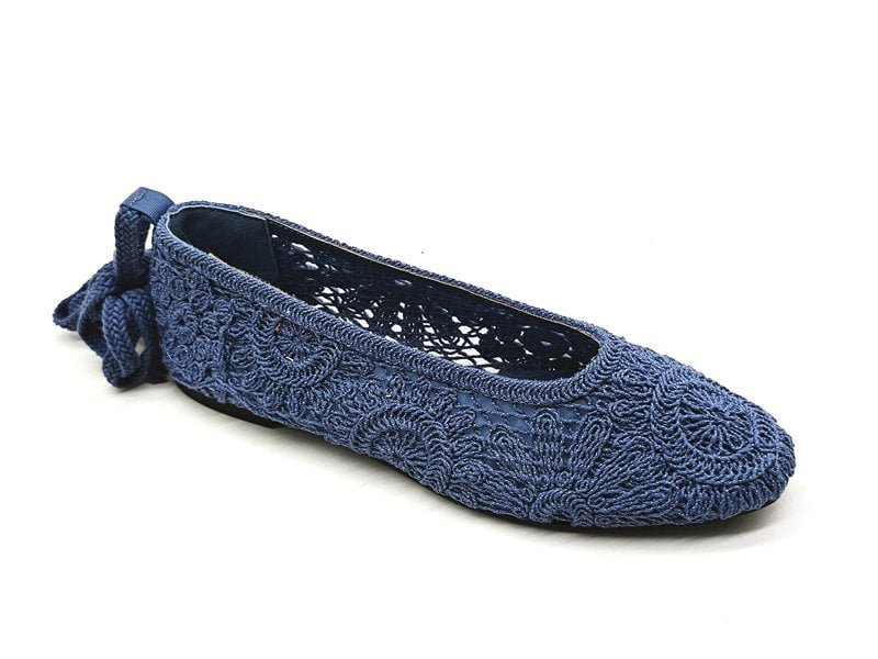 Hollow Crochet Lace Slip-on Flat Shoes